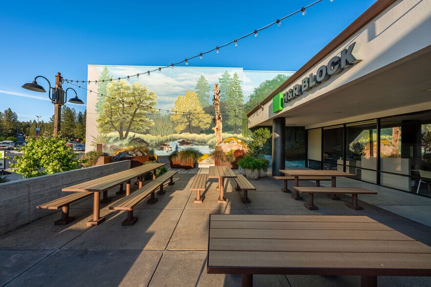 More Photos Of 111 W McKnight Way, Grass Valley Unknown For Lease
