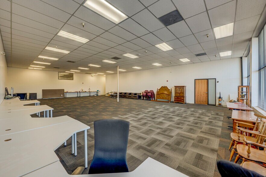 More Photos Of 634 Ryland St, Reno Office For Sale