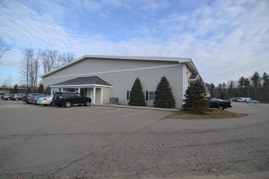 Primary Photo Of 406 Dow Hwy, Eliot Warehouse For Lease