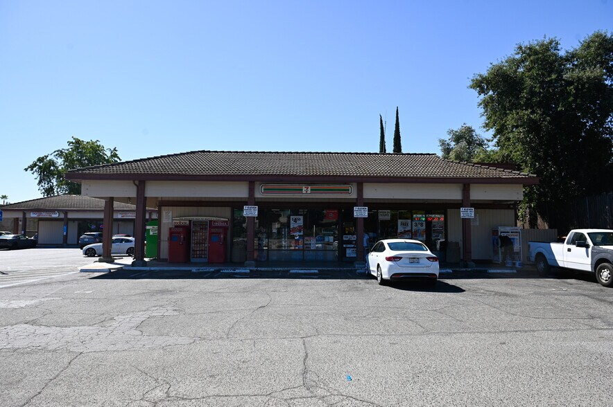 More Photos Of 500 Cirby Way, Roseville General Retail For Sale