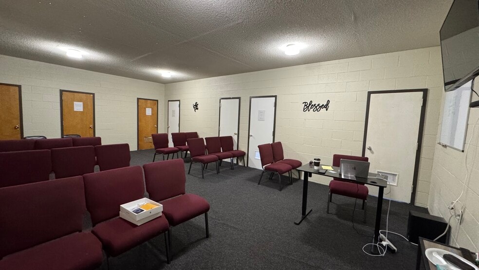 More Photos Of 5445 E 29th St, Kansas City Religious Facility For Sale