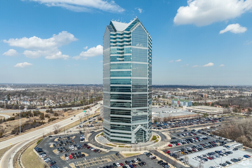 More Photos Of 1 Tower Ln, Oakbrook Terrace Office For Lease