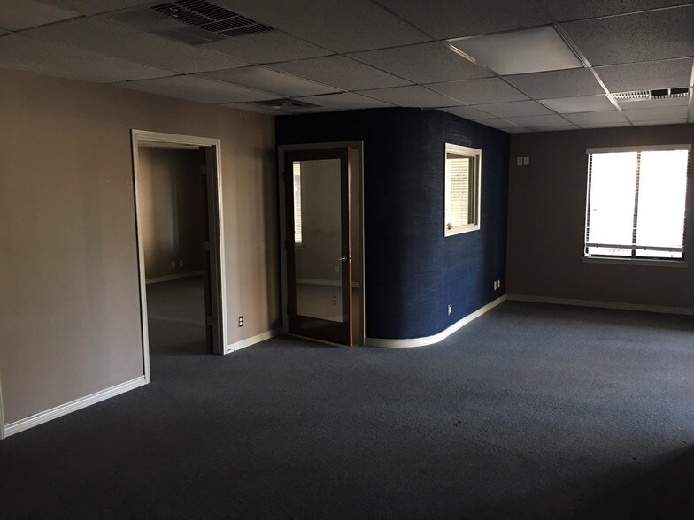 More Photos Of 9801 Anderson Mill Rd, Austin Loft Creative Space For Sale