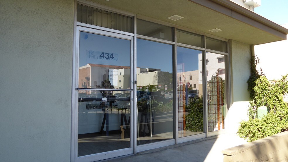 More Photos Of 434 E Main St, Ventura Storefront For Lease