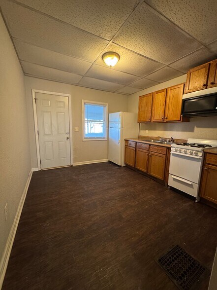 More Photos Of 1137 26th St, Des Moines Apartments For Sale