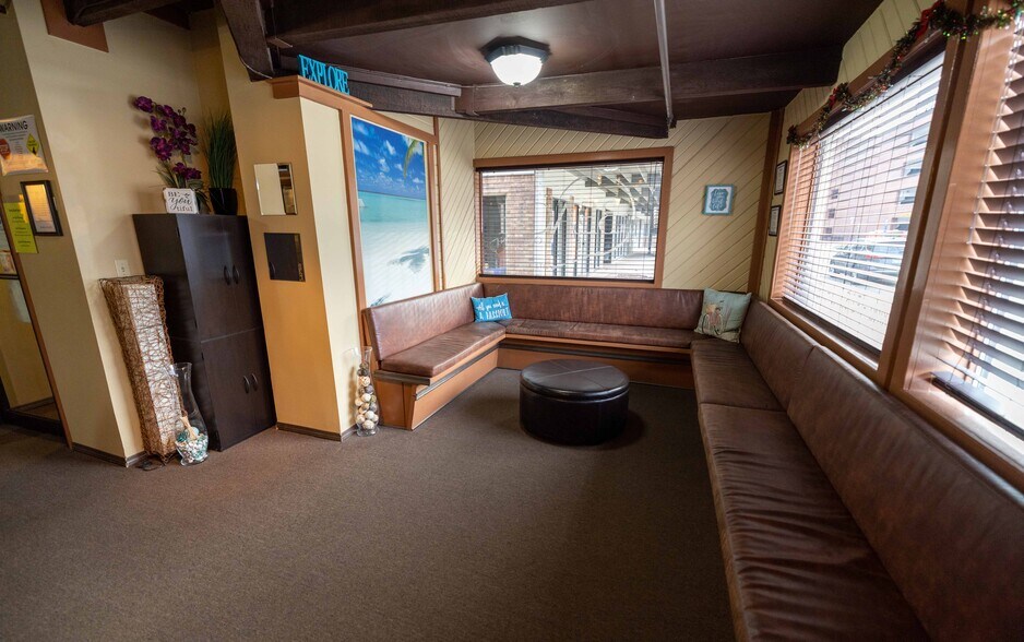 More Photos Of 502 E John St, Champaign Unknown For Lease