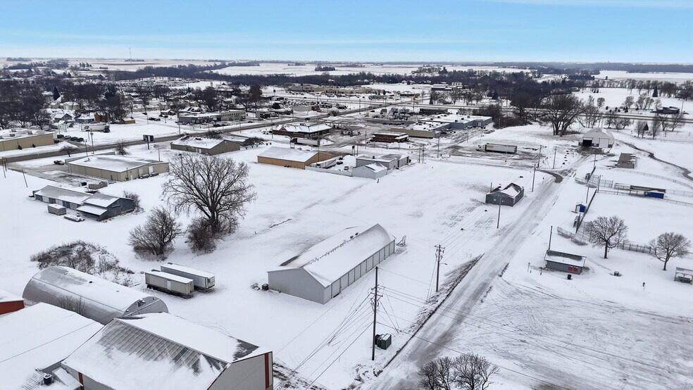 More Photos Of 602 3rd St, Perry Specialty For Sale