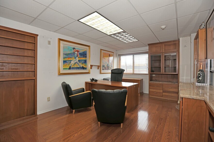 More Photos Of 2185 Lemoine Ave, Fort Lee Apartments For Sale