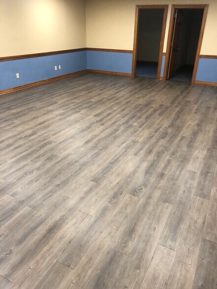 More Photos Of 3200 N Main St, Oshkosh Warehouse For Lease