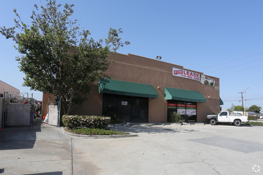 More Photos Of 895 S East St, Anaheim General Retail For Lease