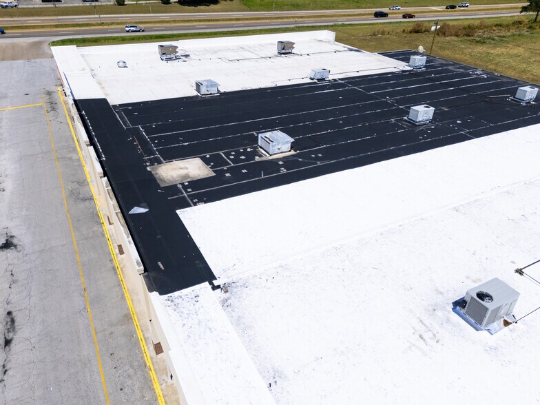 More Photos Of 2210 N Central Ave, Humboldt Unknown For Lease