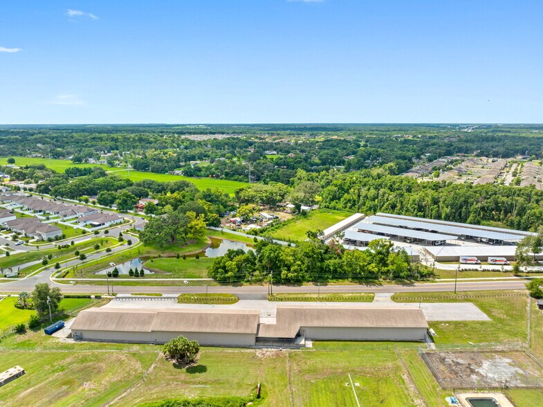 More Photos Of 9610 Harney Rd, Thonotosassa Warehouse For Sale