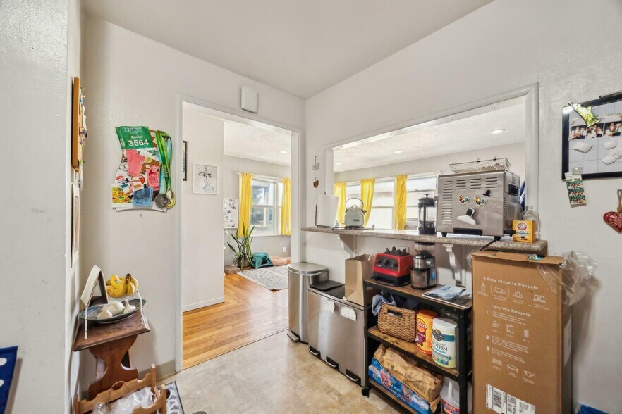 More Photos Of 1412-1416 9th St, Berkeley Apartments For Sale