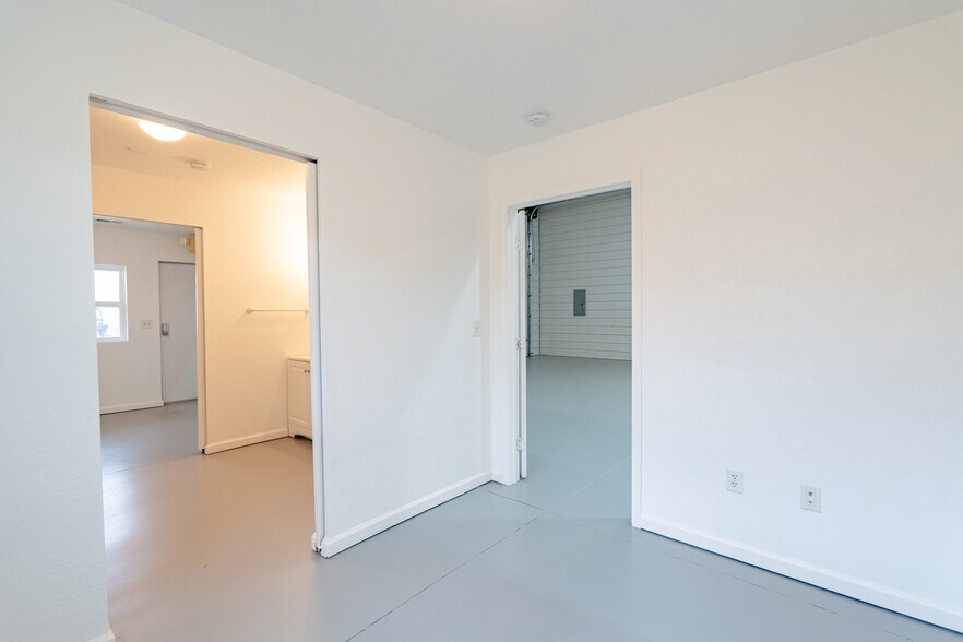 More Photos Of 202 Hemi Ln, Gravois Mills Specialty For Sale