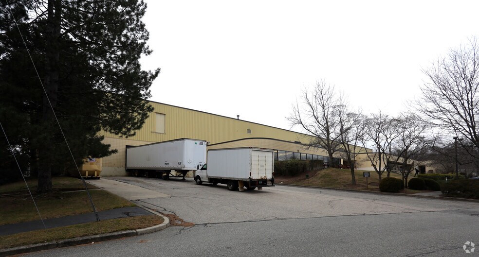 More Photos Of 1 Carding Ln, Johnston Manufacturing For Lease