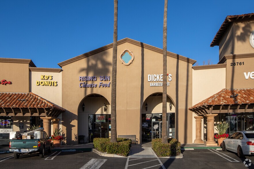 More Photos Of 26731-26771 Portola Pky, Foothill Ranch Unknown For Lease