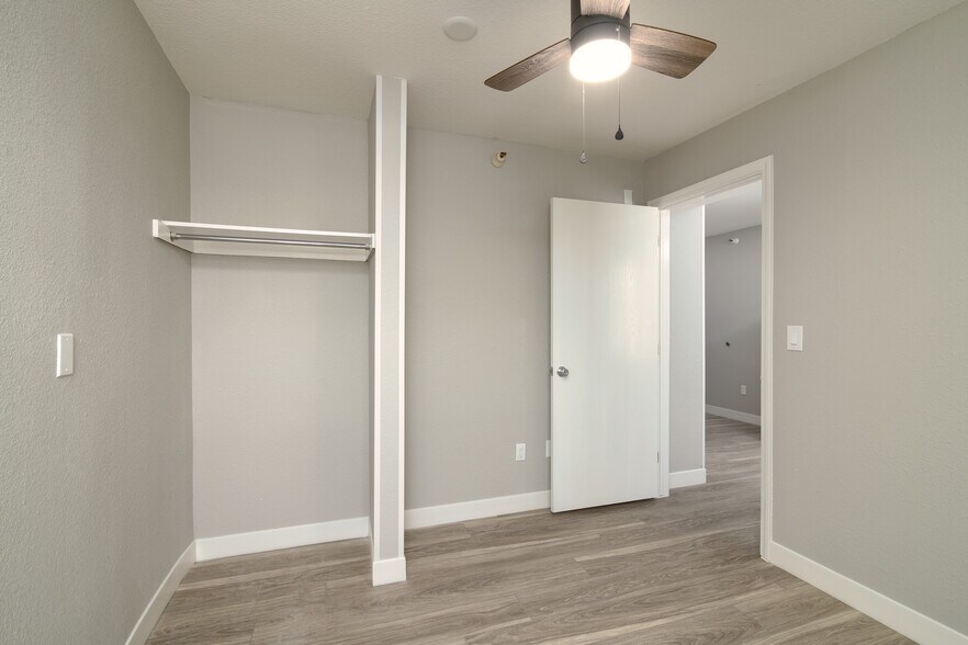 More Photos Of 3211 S 79th East Ave, Tulsa Apartments For Sale