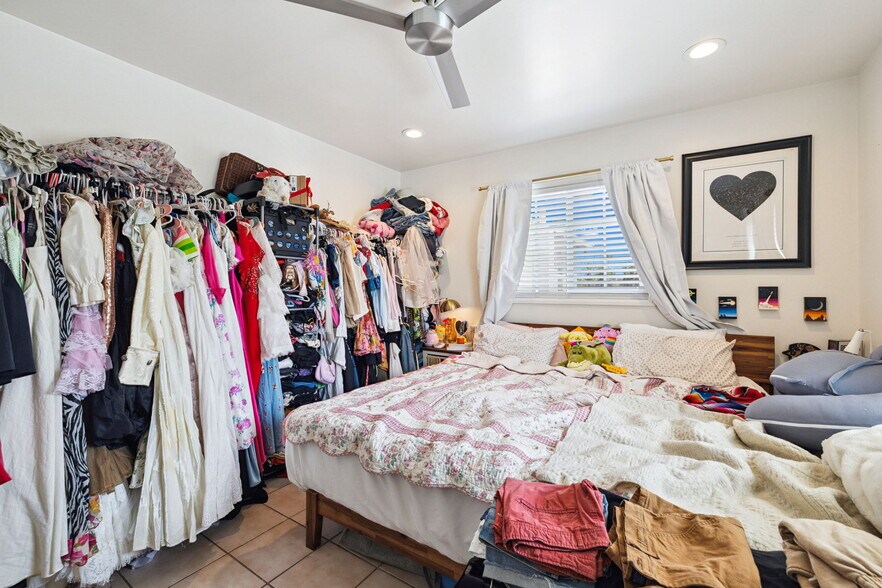 More Photos Of 1674 S Via Salida, Palm Springs Apartments For Sale