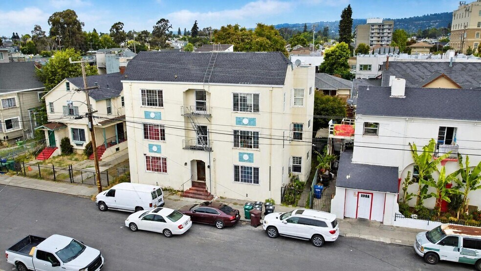 More Photos Of 3040 E 19th St, Oakland Apartments For Sale