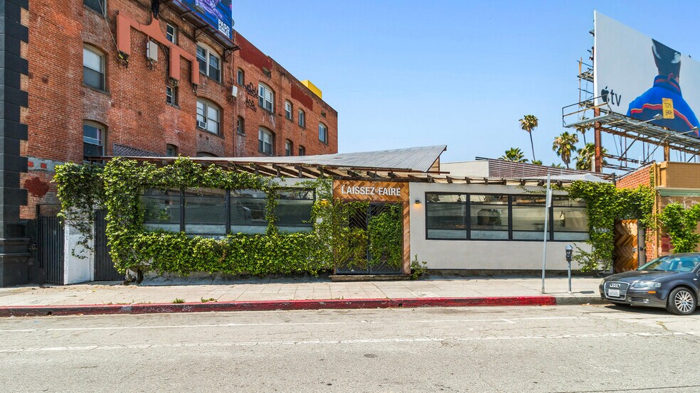 More Photos Of 1835 N Cahuenga Blvd, Los Angeles Restaurant For Sale
