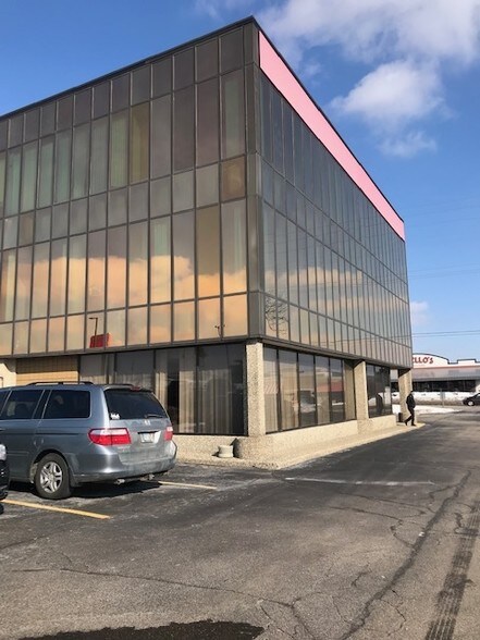 More Photos Of 2627 E Beltline Ave SE, Grand Rapids Medical For Lease