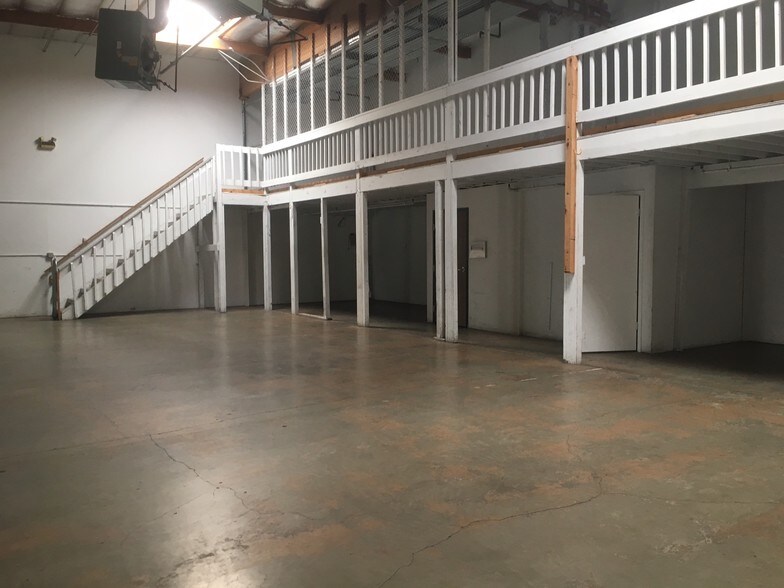 More Photos Of 5635 Riggins Ct, Reno Warehouse For Lease