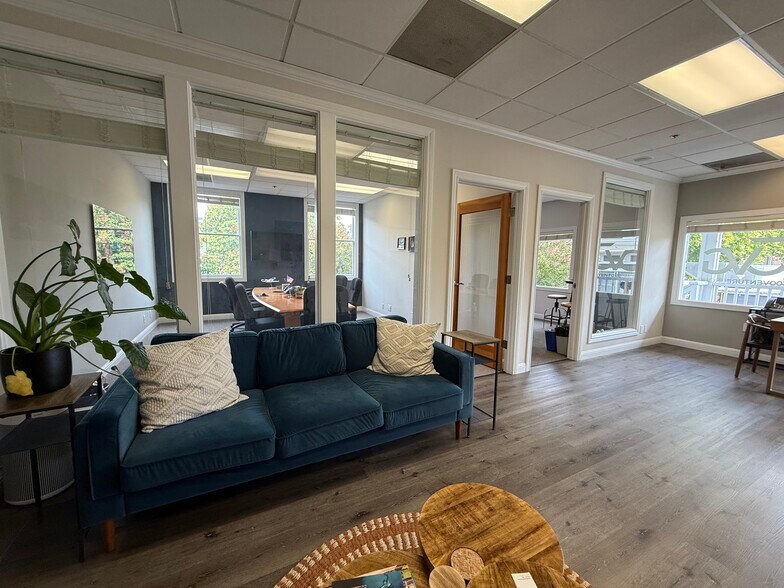 More Photos Of 321 Hartz Ave, Danville Storefront Retail Office For Sale