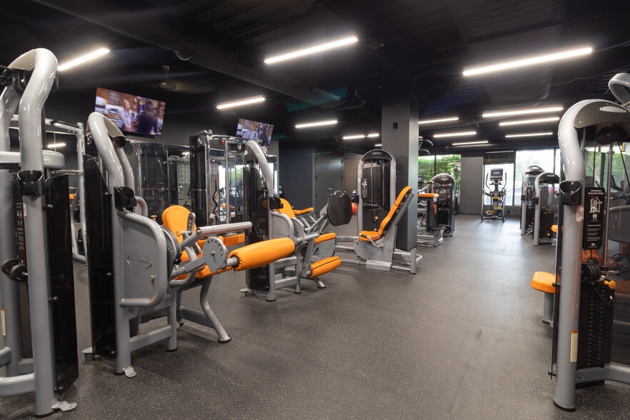 More Photos Of 1717 Dixie Hwy, Ft Wright Office For Lease