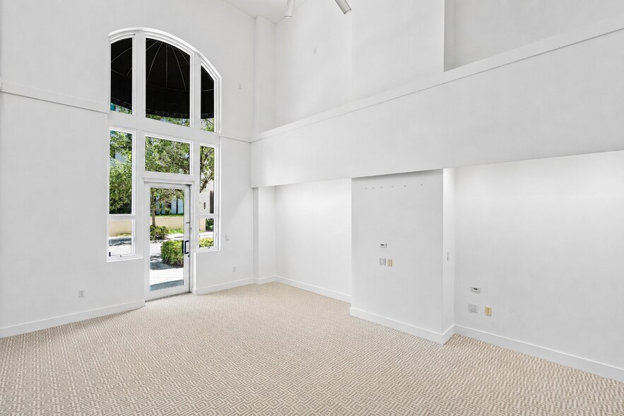More Photos Of 701 S Olive Ave, West Palm Beach Office For Lease