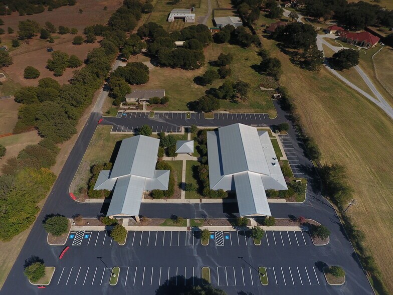 More Photos Of 601 Old Base Rd, Aurora Religious Facility For Sale