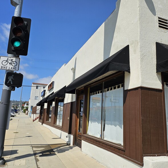 Primary Photo Of 800-810 W 9th St, San Pedro Office For Sale