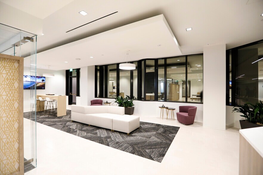 More Photos Of 2010 Main St, Irvine Office For Lease