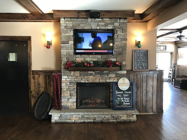 More Photos Of 130 Mount Pleasant Rd, Newtown Restaurant For Sale