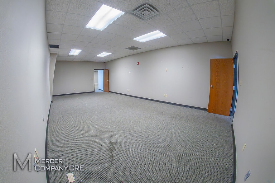 More Photos Of 340 S Eckroat St, Oklahoma City Unknown For Lease