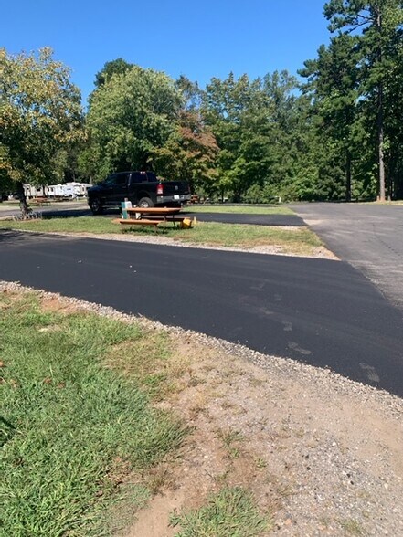More Photos Of 162 Koa Ln, Statesville Trailer Camper Park For Sale