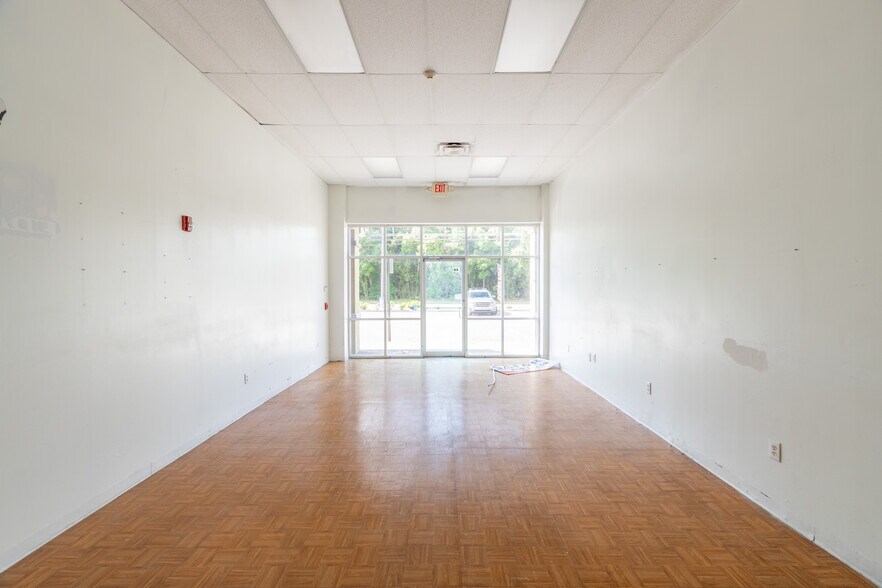 More Photos Of 3353 Dunn Ave, Jacksonville Storefront For Lease