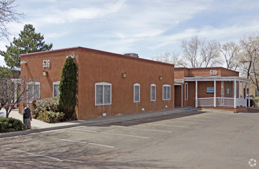 Primary Photo Of 539 Harkle Rd, Santa Fe Medical For Sale