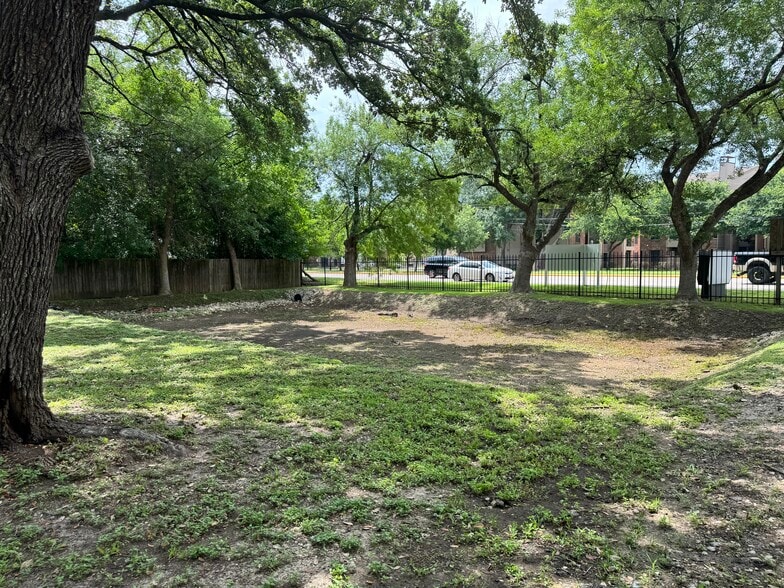 More Photos Of 12038 Bissonnet St, Houston Religious Facility For Sale