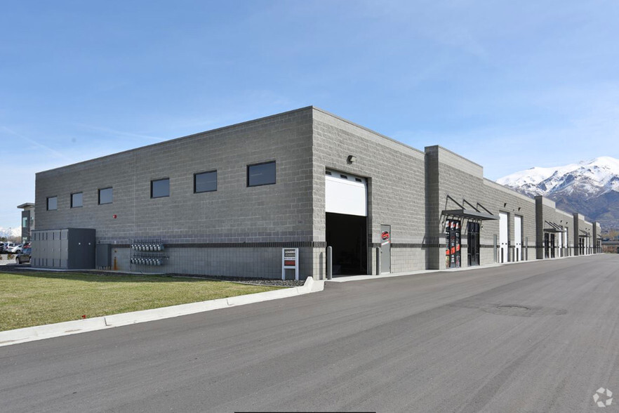 Primary Photo Of 590 N Kays Dr, Kaysville Industrial For Lease