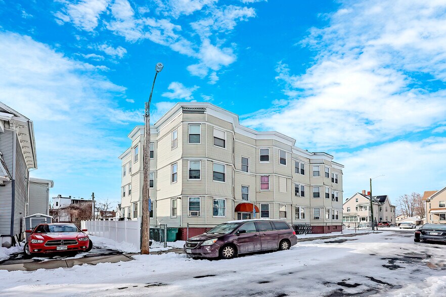 More Photos Of 93 Florence St, Springfield Apartments For Sale