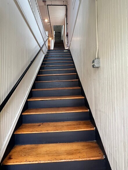 More Photos Of 333 Market St, Zanesville General Retail For Sale