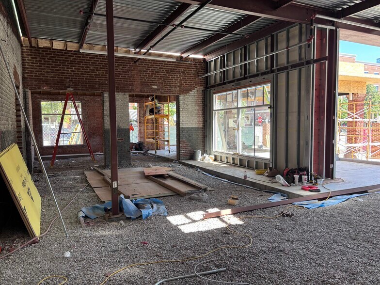 More Photos Of 202 N Main St, Tulsa Manufacturing For Lease