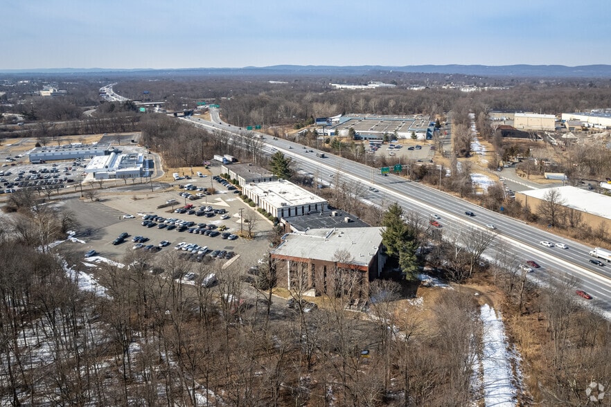 More Photos Of 30 Galesi Dr, Wayne Office For Lease