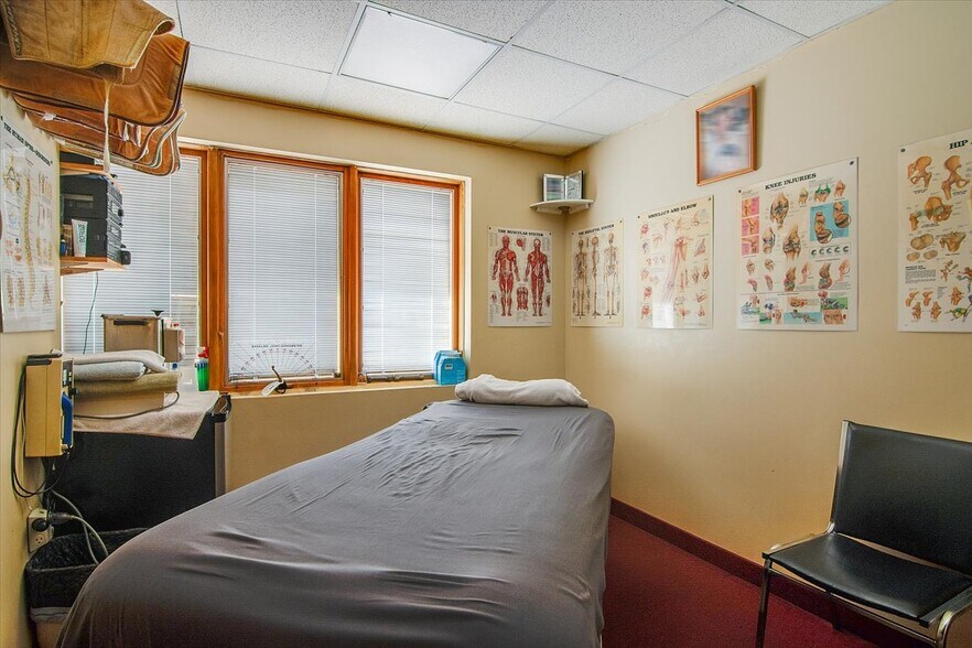 More Photos Of 383 Northfield Rd, West Orange Medical For Sale