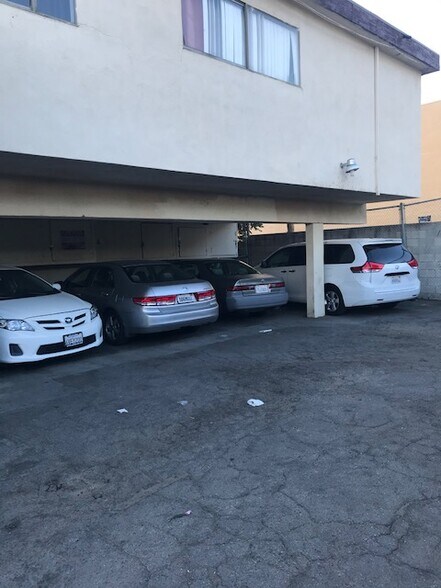 More Photos Of 6666 Darby Ave, Reseda Apartments For Sale