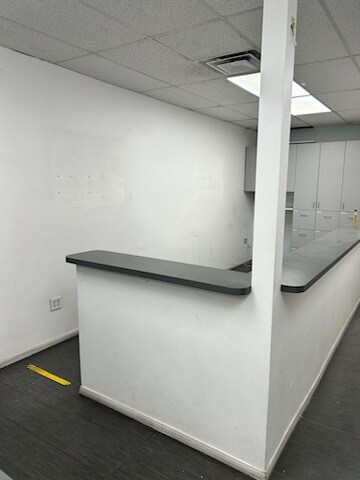 More Photos Of 7008 Owensmouth Ave, Canoga Park Office For Lease