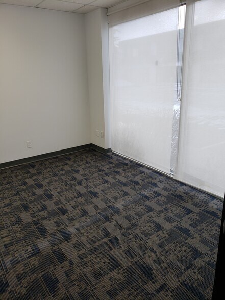 More Photos Of 3620 29th St NE, Calgary Warehouse For Lease