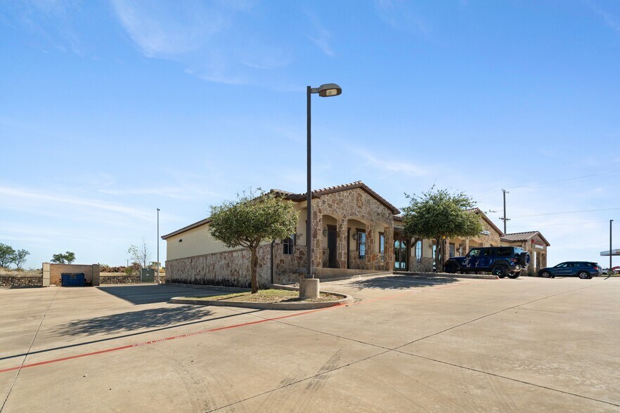 More Photos Of E 181 E BB Fielder Rd Suite 300, Weatherford Medical For Lease