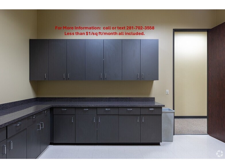 More Photos Of 450 Gears Rd, Houston Office For Lease