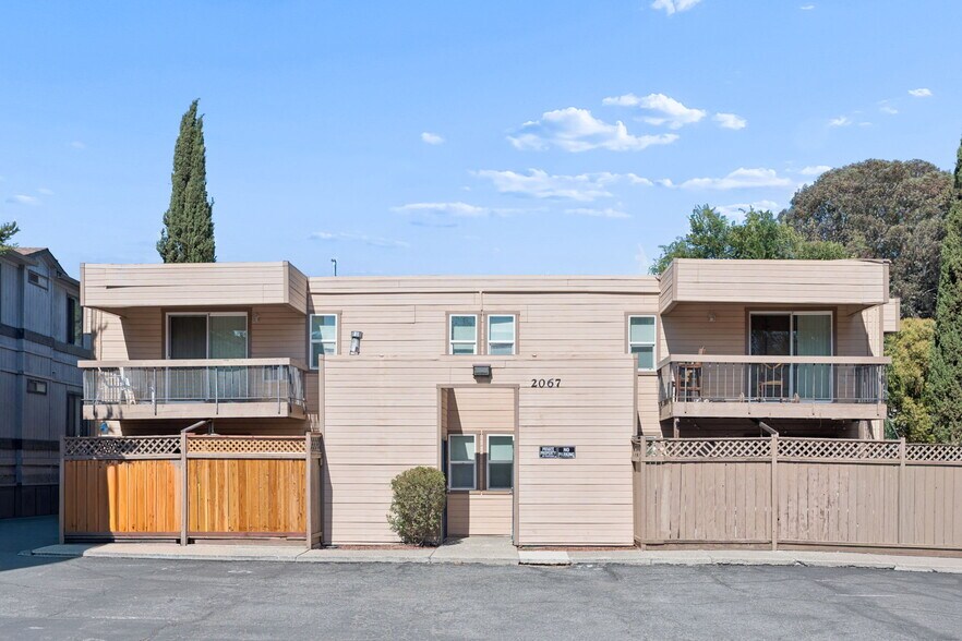 More Photos Of 2067 Riley Ct, Concord Apartments For Sale